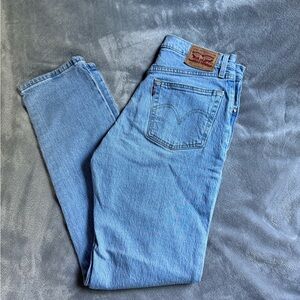 Levi's 501 Women’s Straight Leg Light Wash Jeans